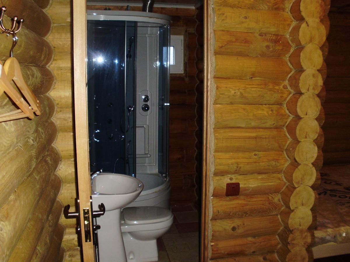 "Lian" Family Hotel & Restaurant Volosyanka  Rom bilde